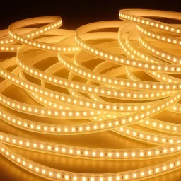 LED-Streifen 230V -- 120 × 2835 LEDs/m - 2700 K warmweiß - wasserfest IP65 - dimmbar - nach Maß ab 10 cm bis 25 Meter